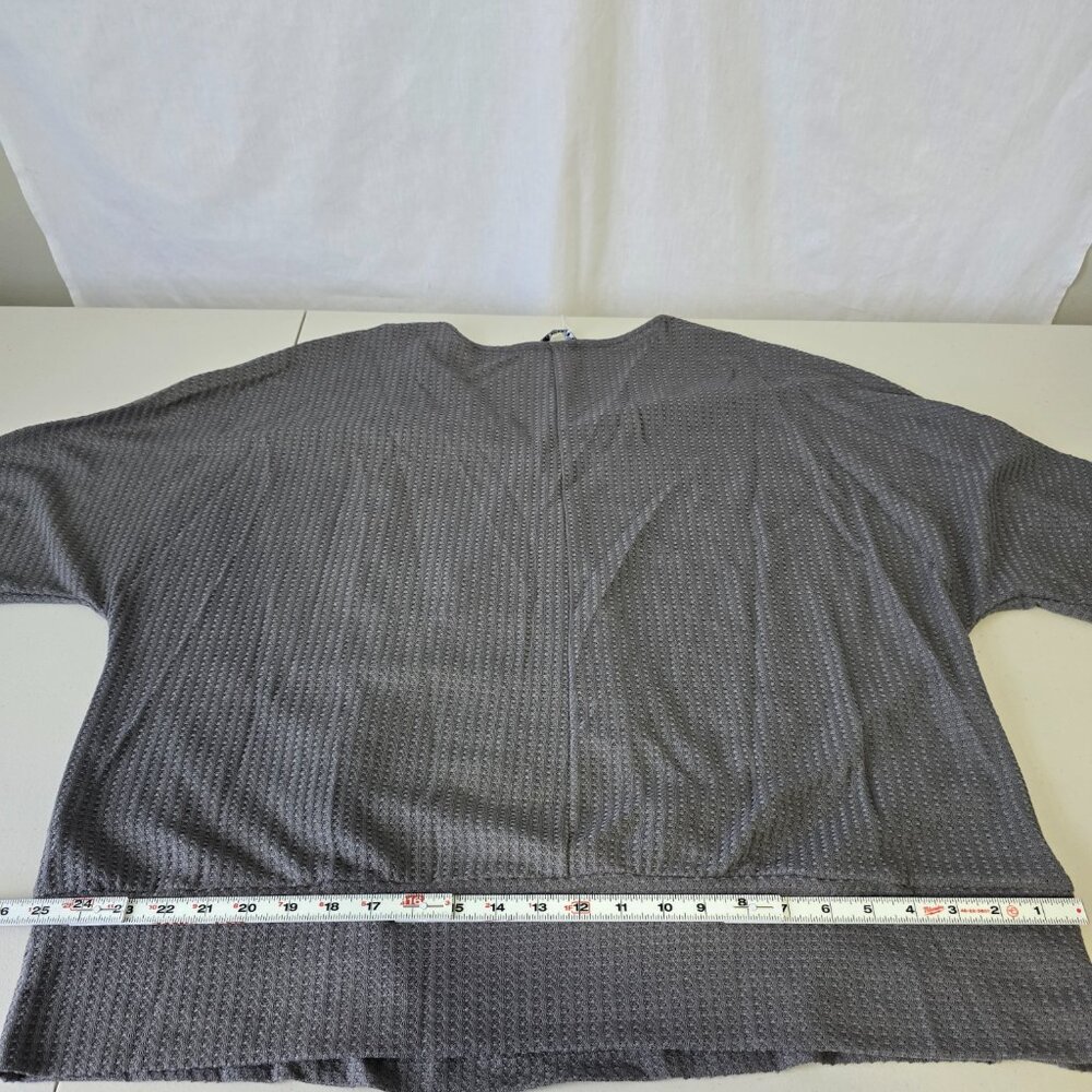 Bloomchic Waffle Knit Wrap Shirt Women's 3X Gray Long Sleeve V-Neck NWT - Picture 12 of 12